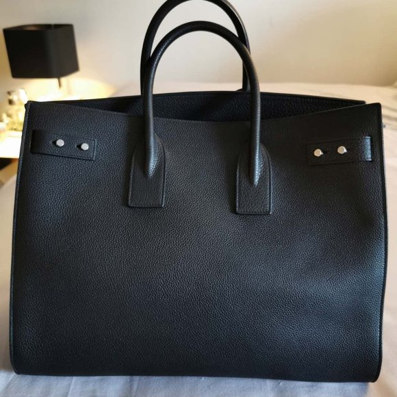 SAC DE JOUR LARGE IN GRAINED LEATHER SAINT LAURENT - Picture 2 of 5
